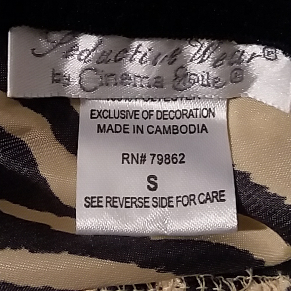 Seductive Wear Nightie & Robe - Picture 5 of 8